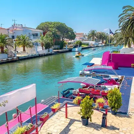 D2-5 Ampuria Delta Sunset With Parking & Wifi Empuriabrava